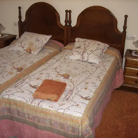 Txomin Ostatua *